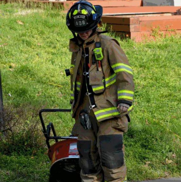 Meet the Posher - Picture 3 of 9